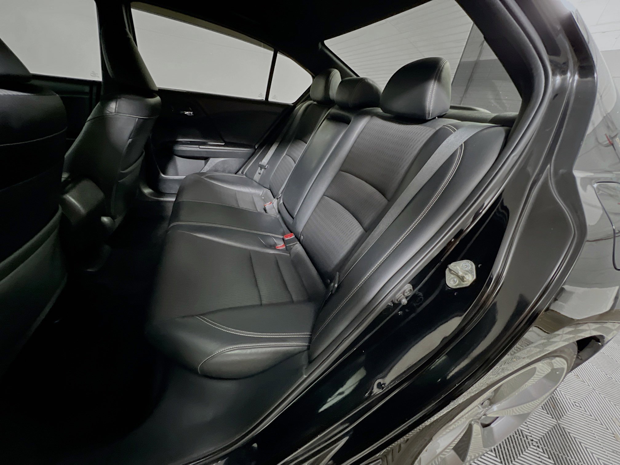 Used 2016 Honda Accord Sport image 28
