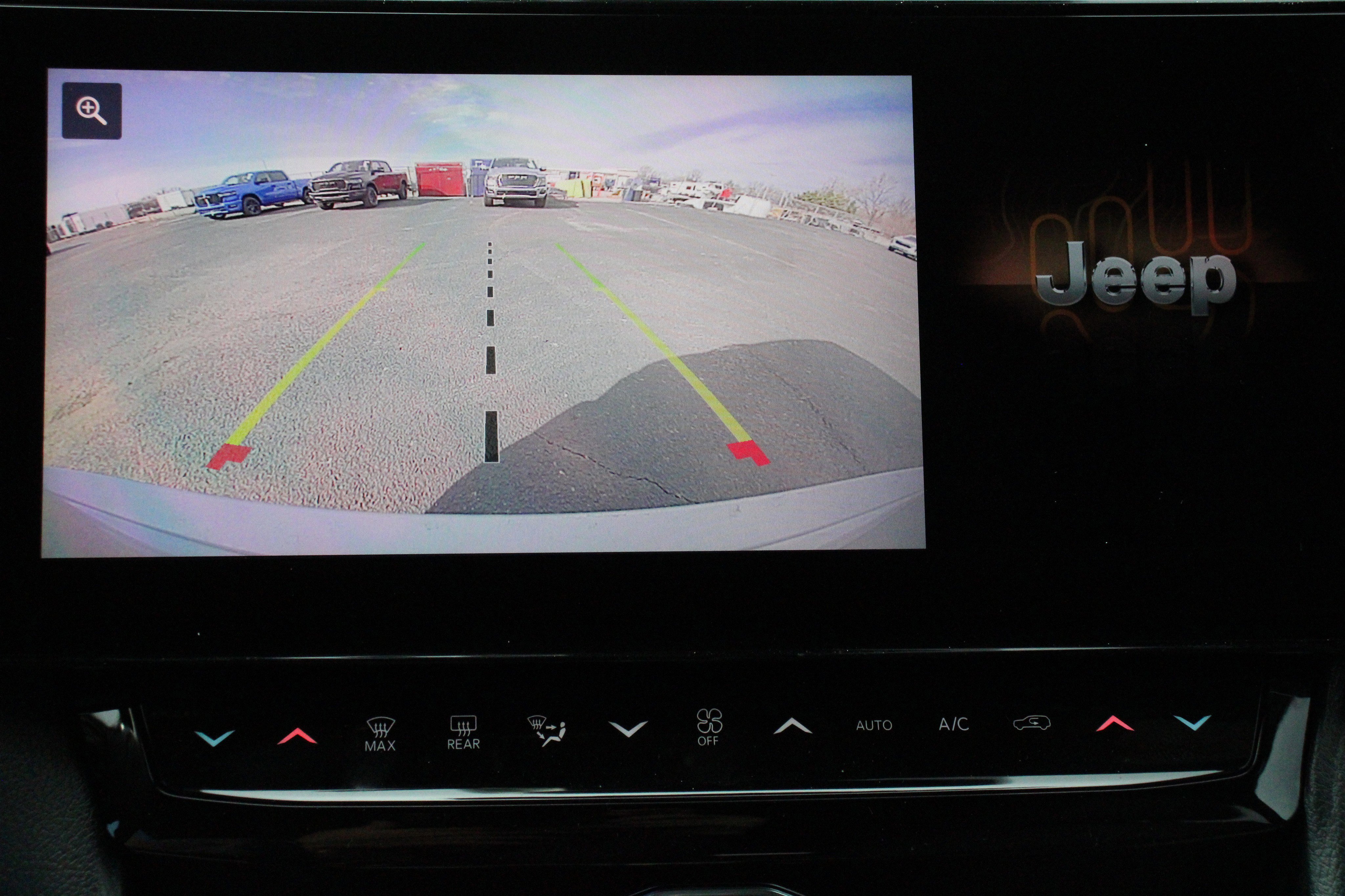 New 2026 Jeep Grand Cherokee Altitude image 19