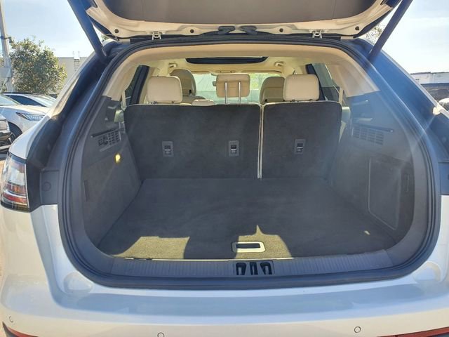 Used 2019 Lincoln Nautilus Select image 9