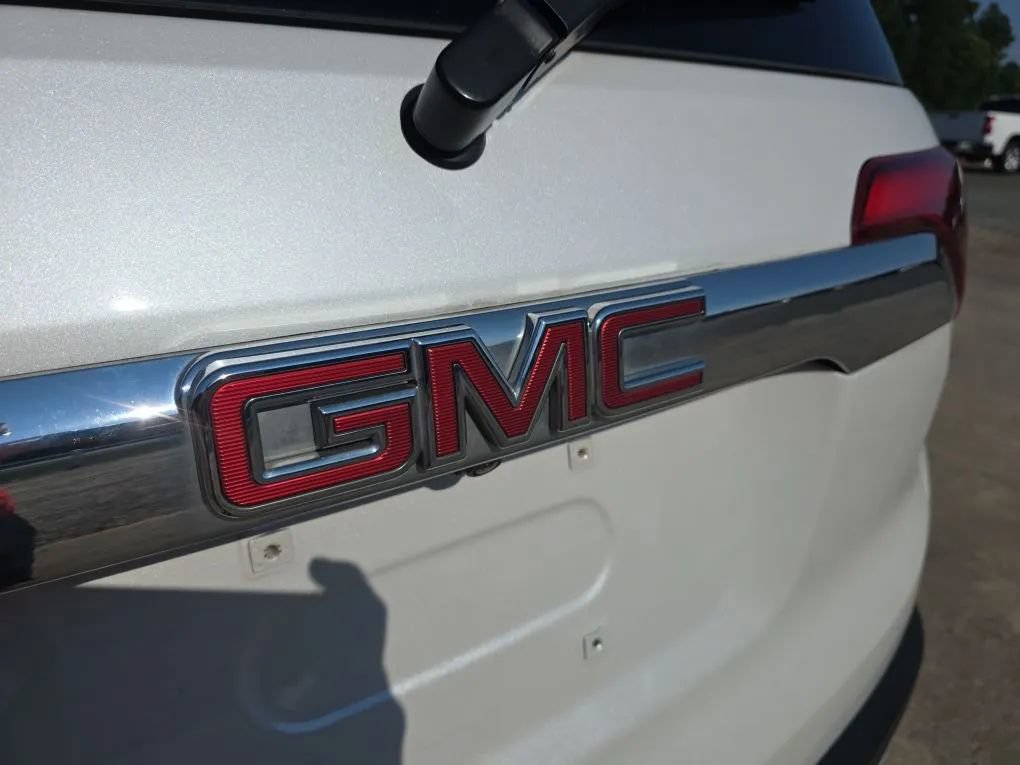 Used 2017 GMC Acadia SLT FWD image 10