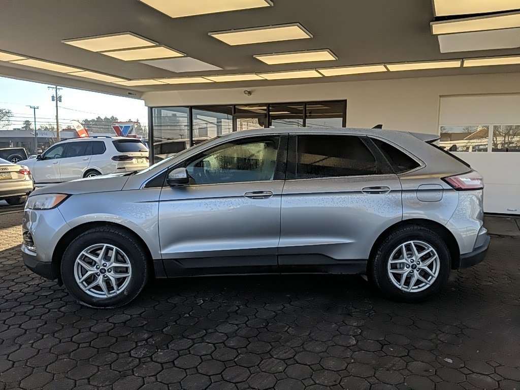 Used 2022 Ford Edge SEL image 11