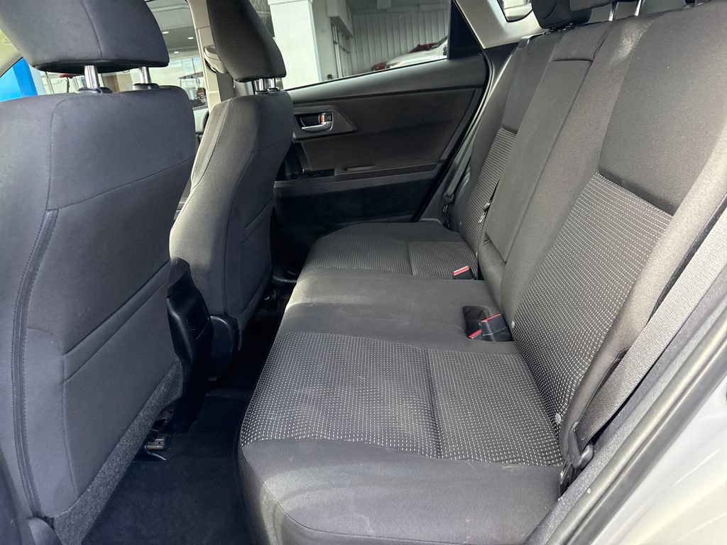 Used 2018 Toyota Corolla iM image 26