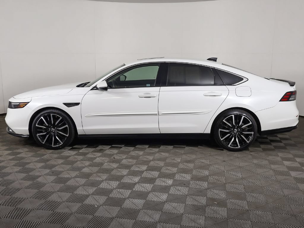 Used 2023 Honda Accord Touring image 19