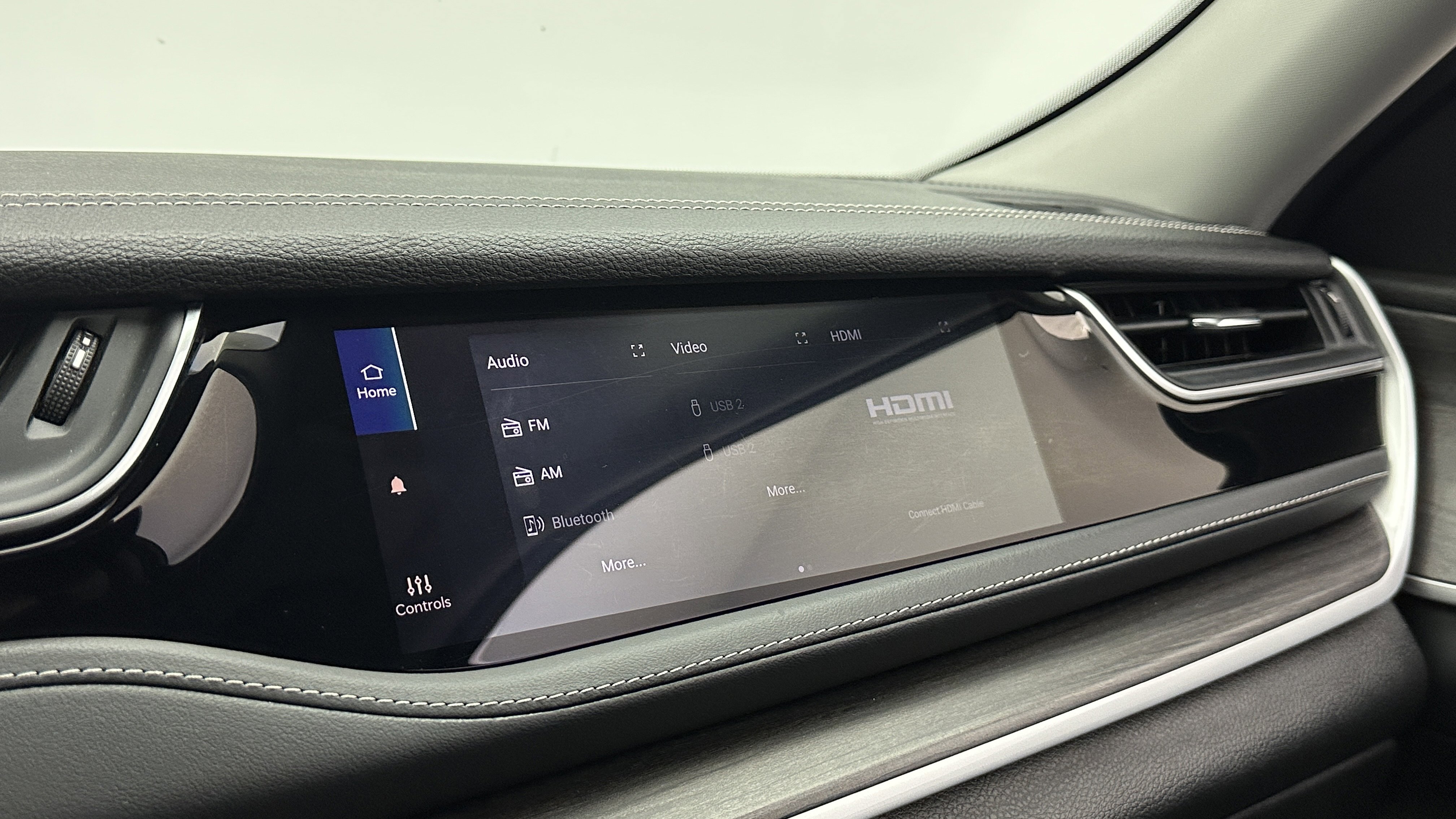 Used 2024 Jeep Grand Cherokee Limited 4xe image 18