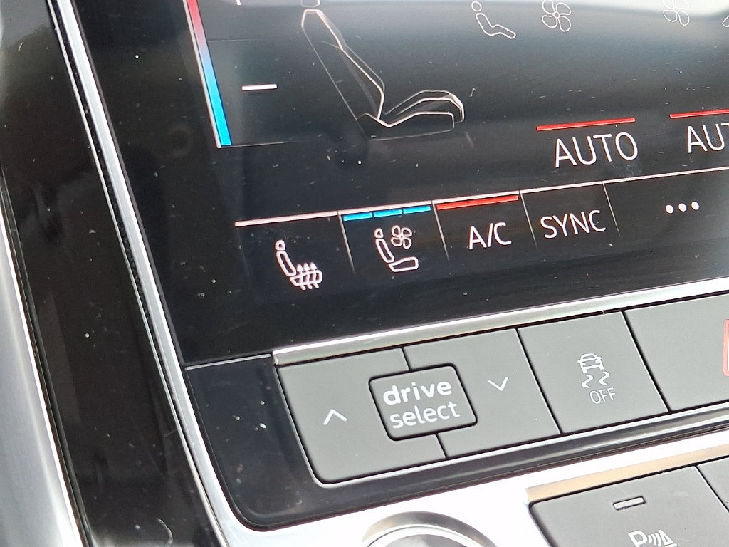 Certified 2025 Audi Q8 Premium Plus w/ Premium Plus Package AWD/4WD image 25