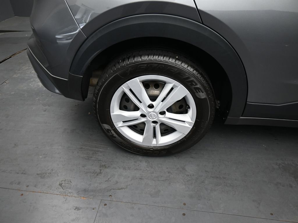 Used 2024 Nissan Kicks S FWD image 10