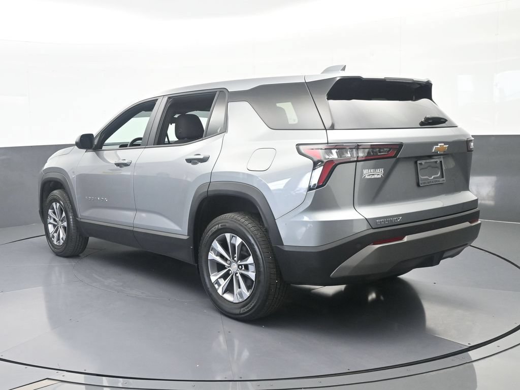 Used 2026 Chevrolet Equinox LT FWD image 4