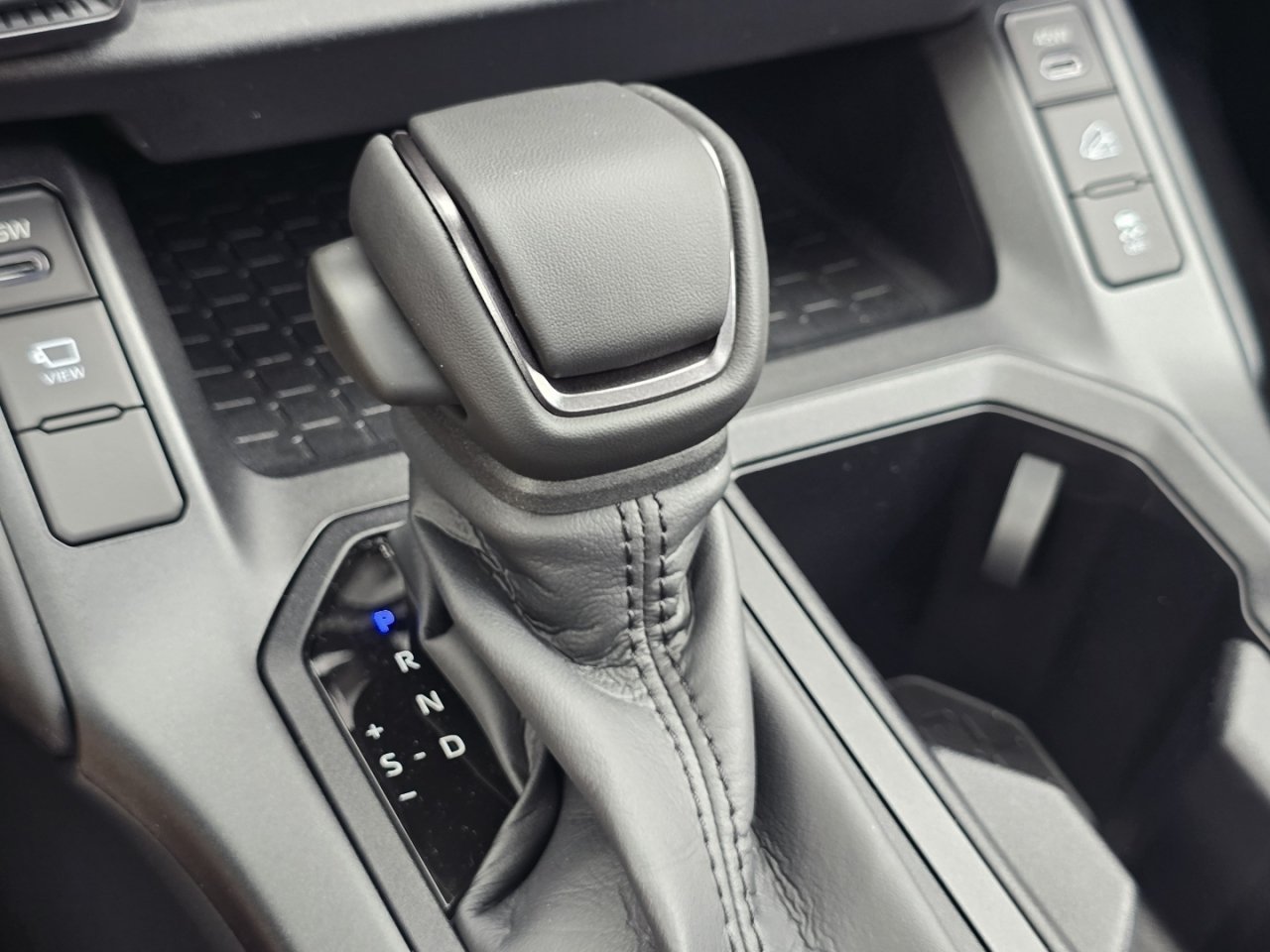 New 2026 Toyota RAV4 XSE AWD/4WD image 31