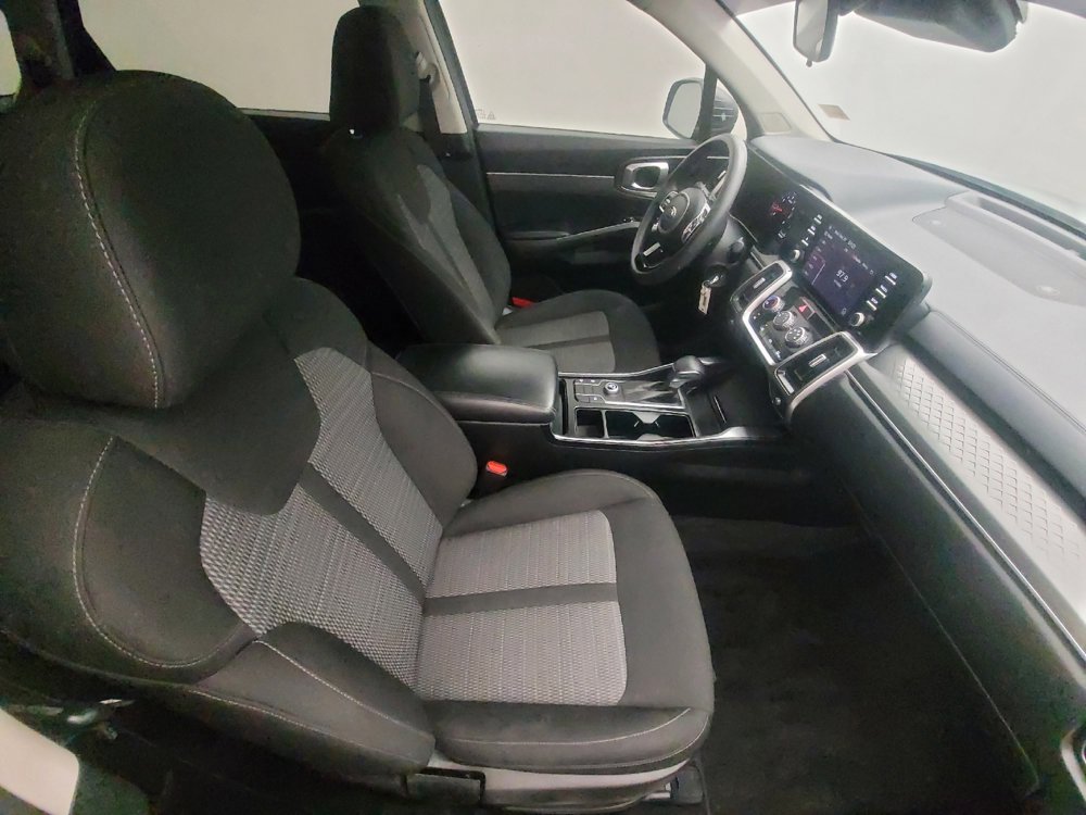Used 2021 Kia Sorento LX image 21