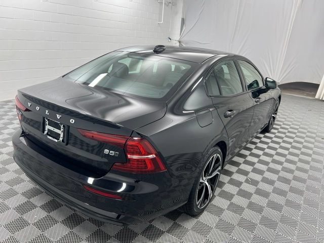 Used 2024 Volvo S60 B5 Plus AWD/4WD image 5