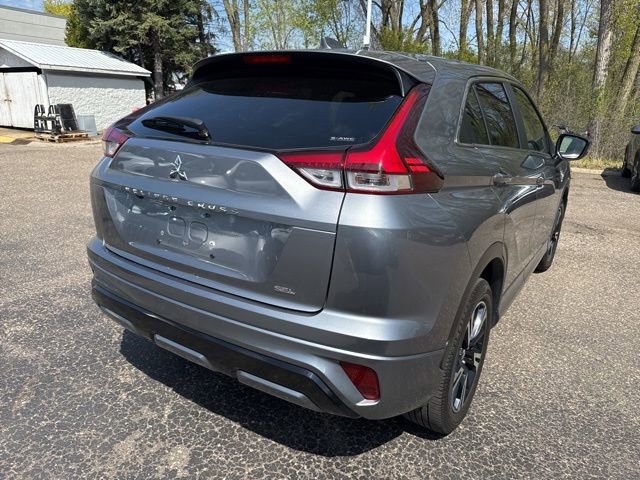 Used 2024 Mitsubishi Eclipse Cross SEL AWD/4WD image 2