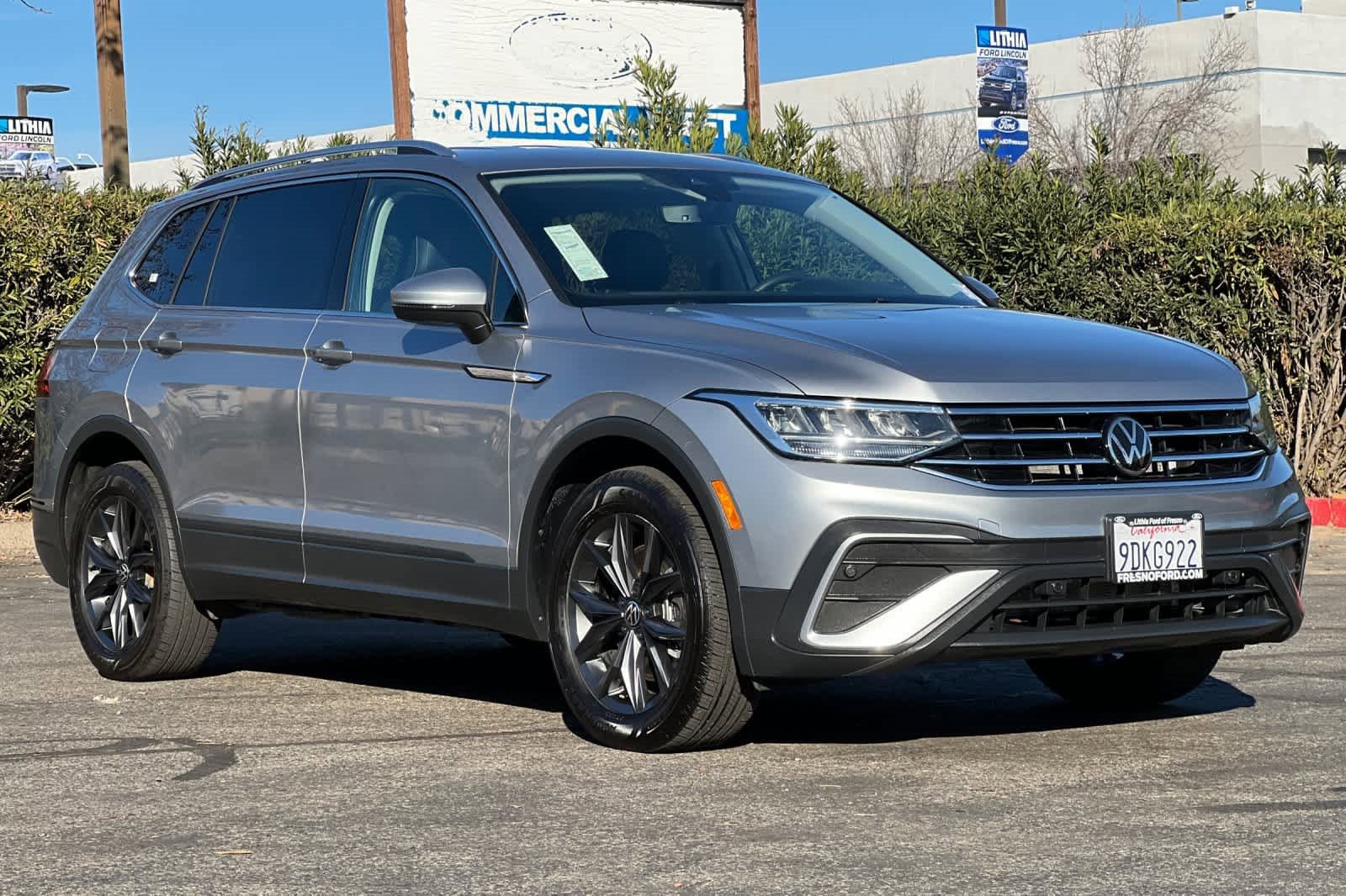 Used 2022 Volkswagen Tiguan SE image 10