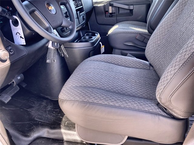 New 2025 Chevrolet Express 2500 Work Van image 20