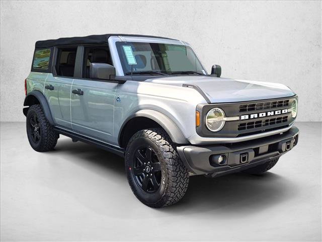 Used 2023 Ford Bronco Black Diamond AWD/4WD image 3