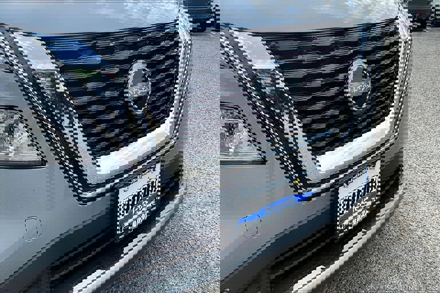 Used 2023 Nissan Rogue SL AWD/4WD image 30