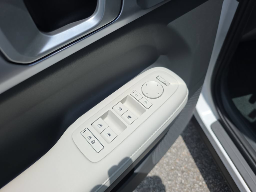 New 2026 Hyundai Santa Fe SEL FWD image 18