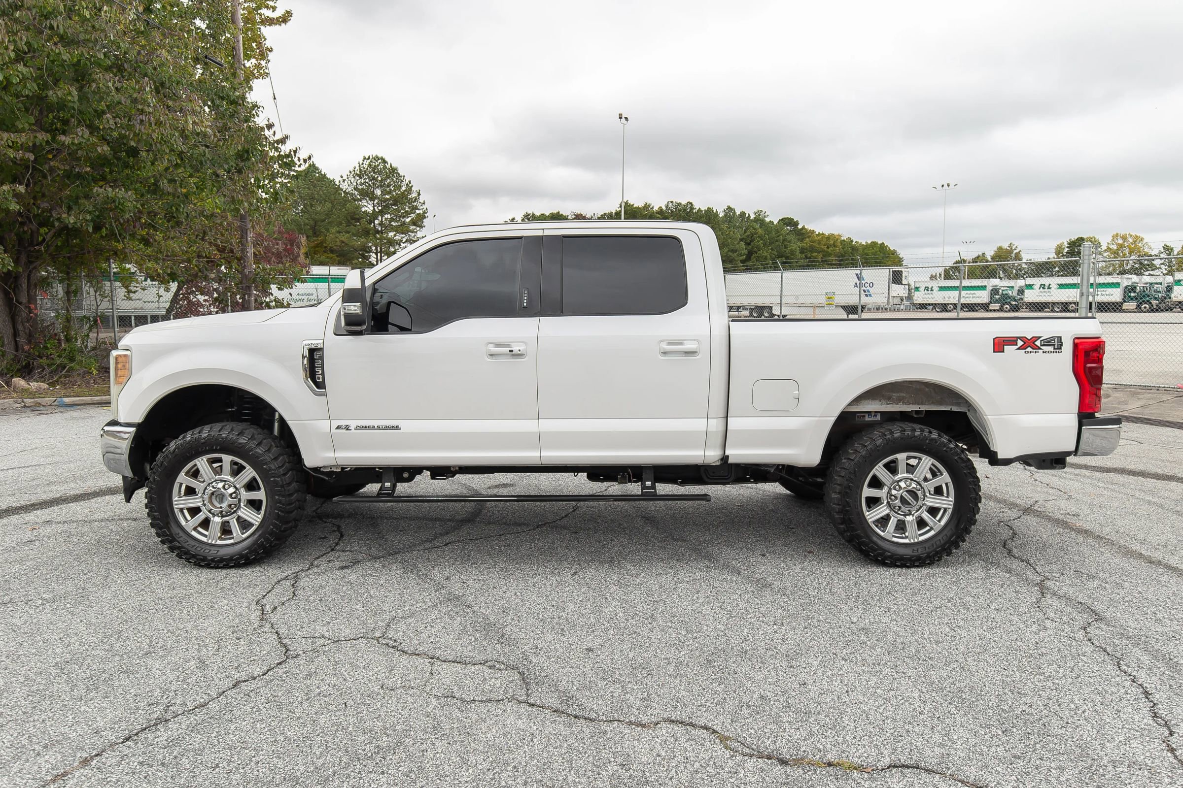 Used 2017 Ford F250 Lariat w/ Lariat Ultimate Package image 6
