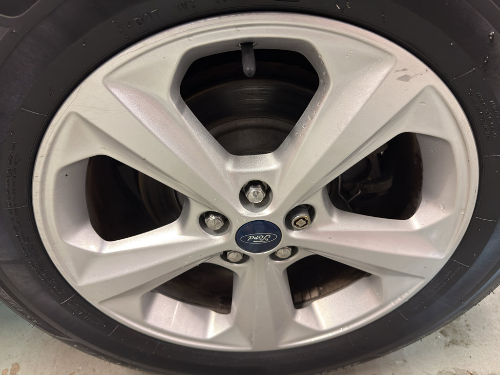 Used 2019 Ford Edge SE AWD/4WD image 34