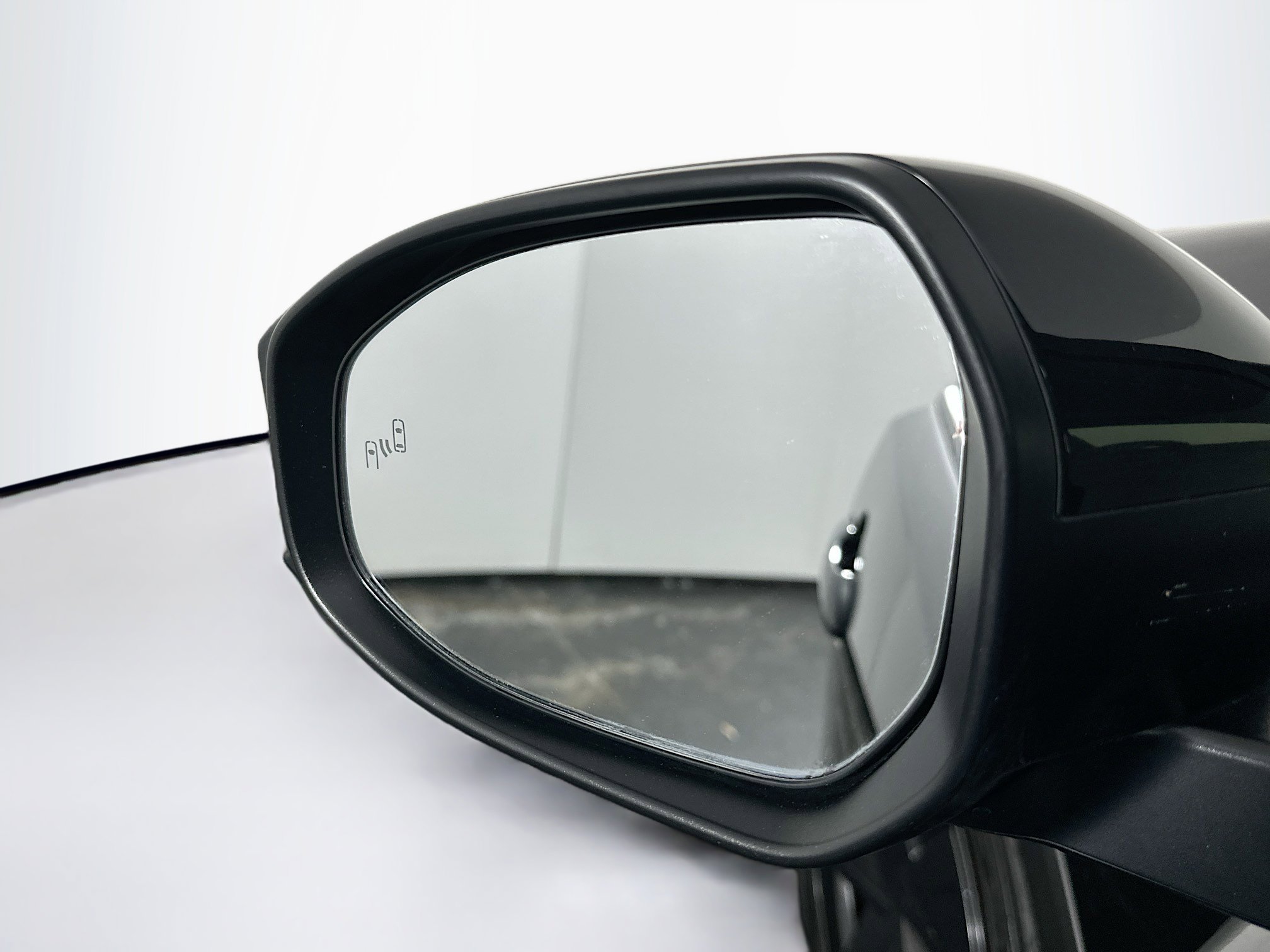 Used 2024 Toyota Prius LE image 16