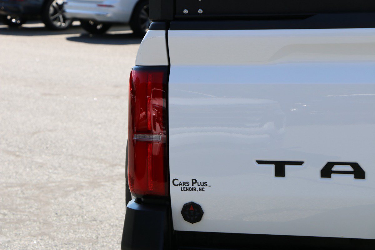 Used 2024 Toyota Tacoma 4x4 Double Cab Hybrid image 6