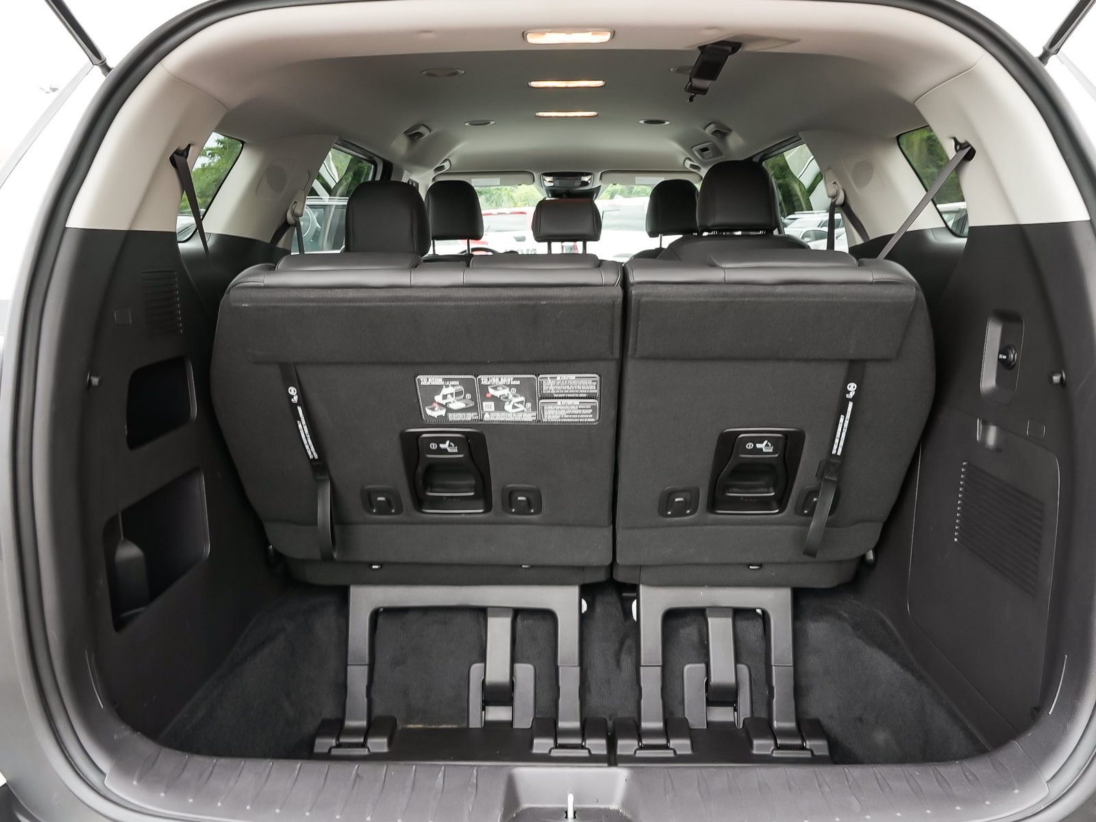 Used 2026 Kia Carnival LXS FWD image 54