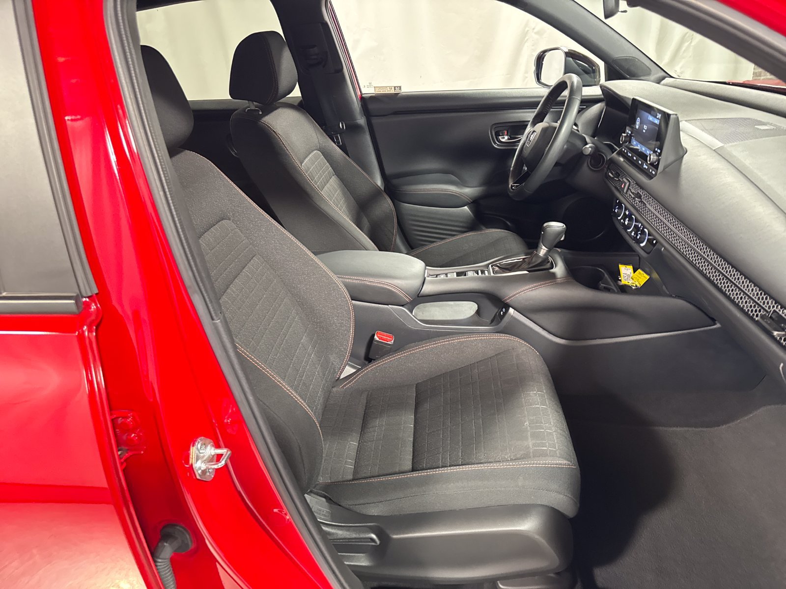 Used 2024 Honda HR-V Sport image 22