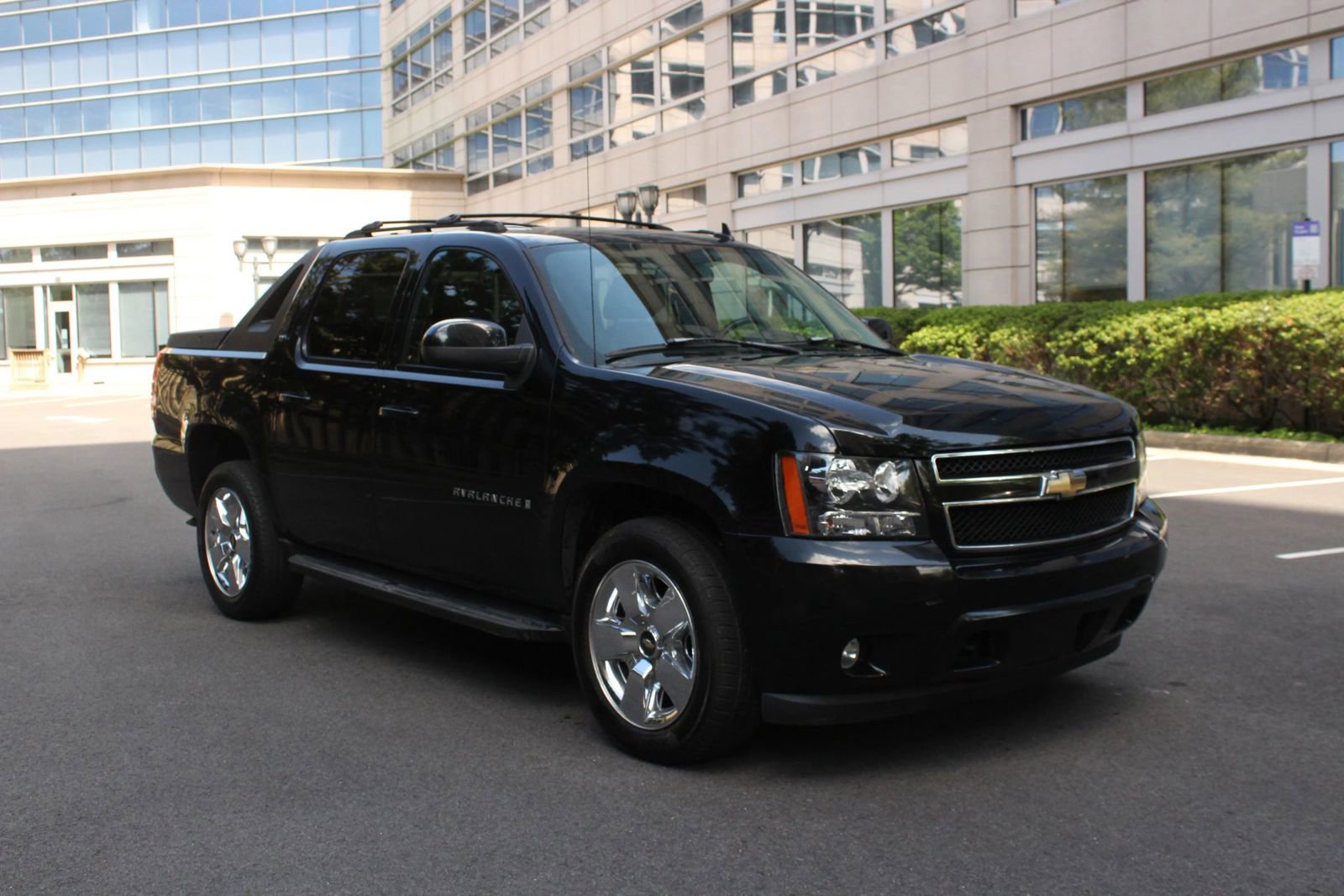Used 2007 Chevrolet Avalanche LT w/ LT Preferred Equipment Group