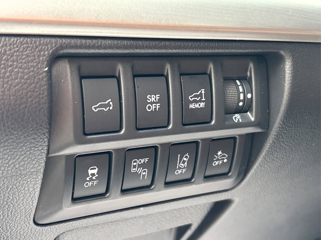 Used 2017 Subaru Outback 2.5i Touring image 38