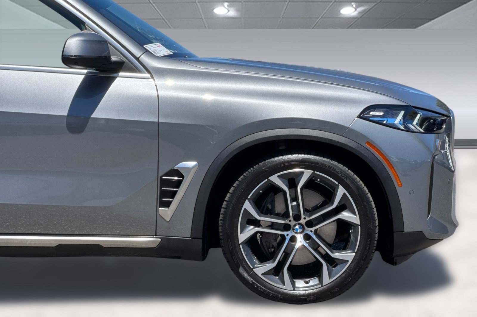 Used 2026 BMW X5 xDrive50e w/ Climate Comfort Package AWD/4WD image 36