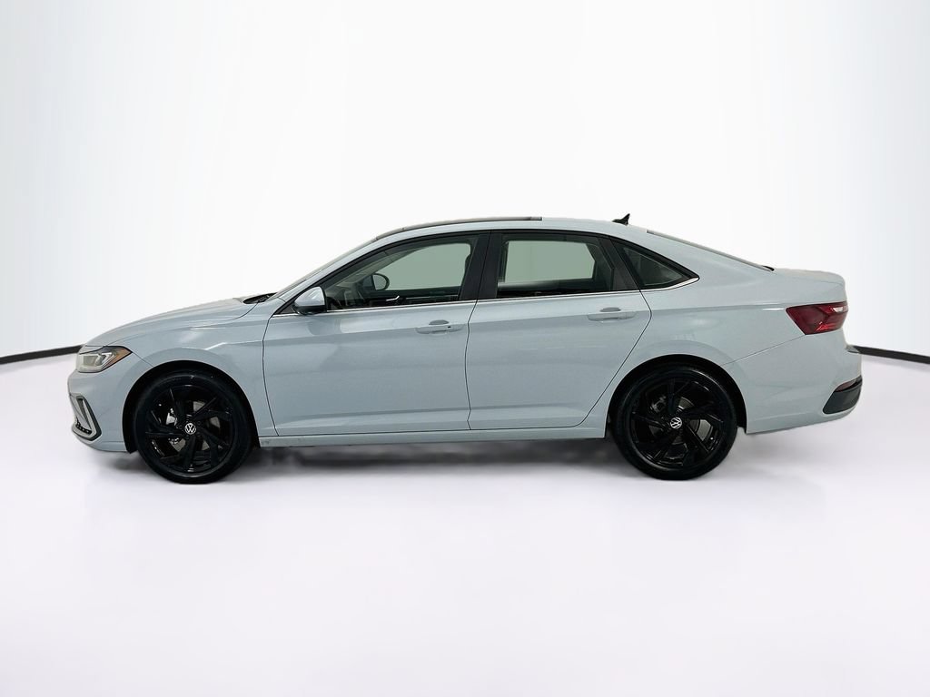 New 2027 Volkswagen Jetta SE FWD image 8