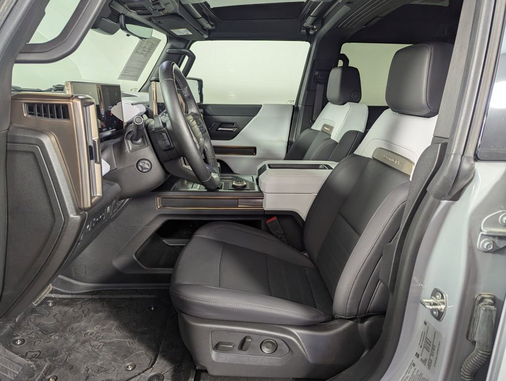 Used 2025 GMC Hummer EV 2X image 4