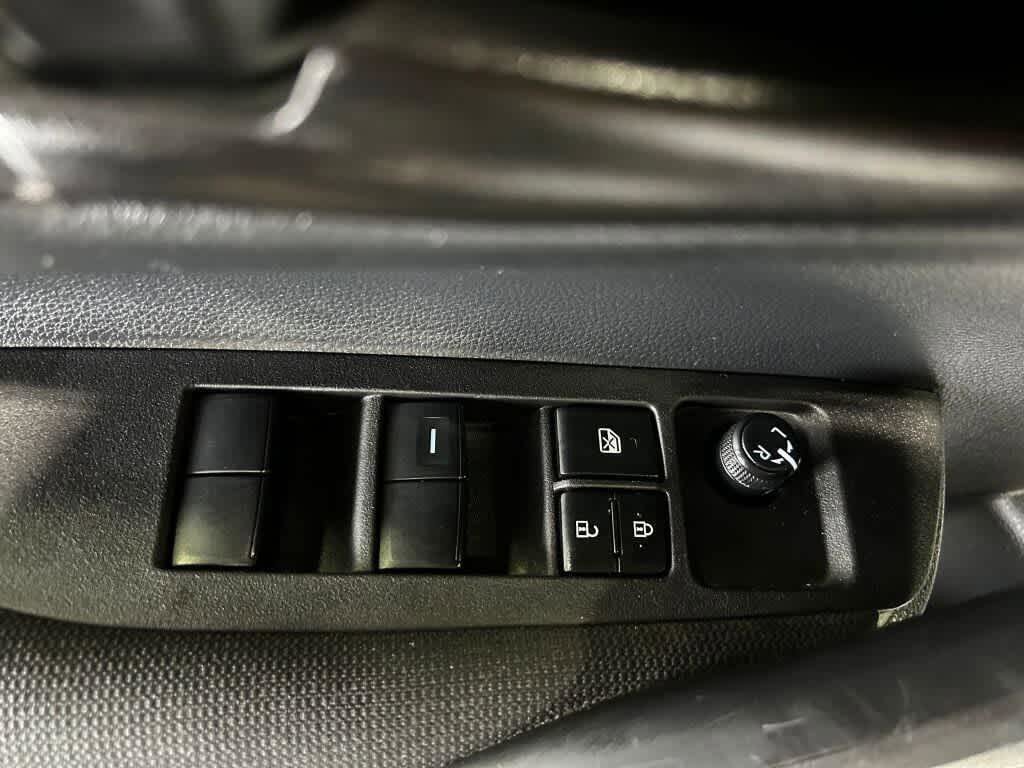 Used 2024 Toyota Corolla LE FWD image 5