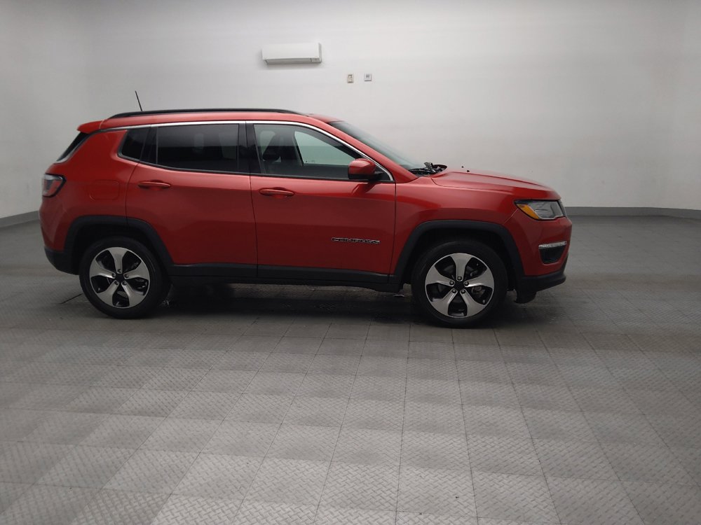 Used 2017 Jeep Compass Latitude w/ Popular Equipment Group FWD image 11