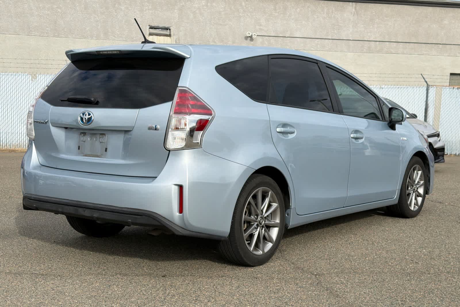 Used 2016 Toyota Prius V Five FWD image 2