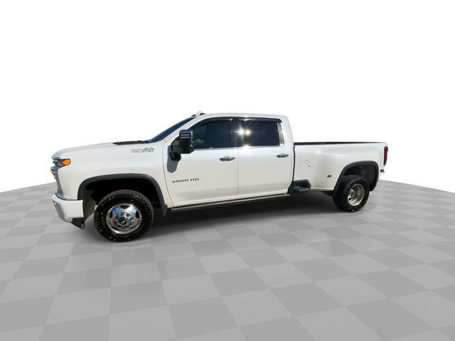 Used 2022 Chevrolet Silverado 3500 High Country w/ Technology Package image 4