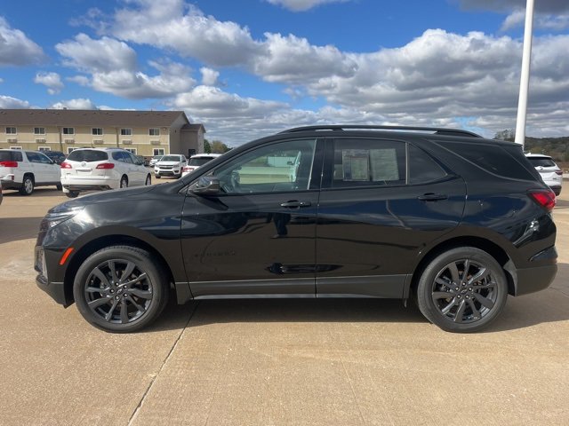 Used 2022 Chevrolet Equinox RS w/ LPO, Floor Liner Package image 8