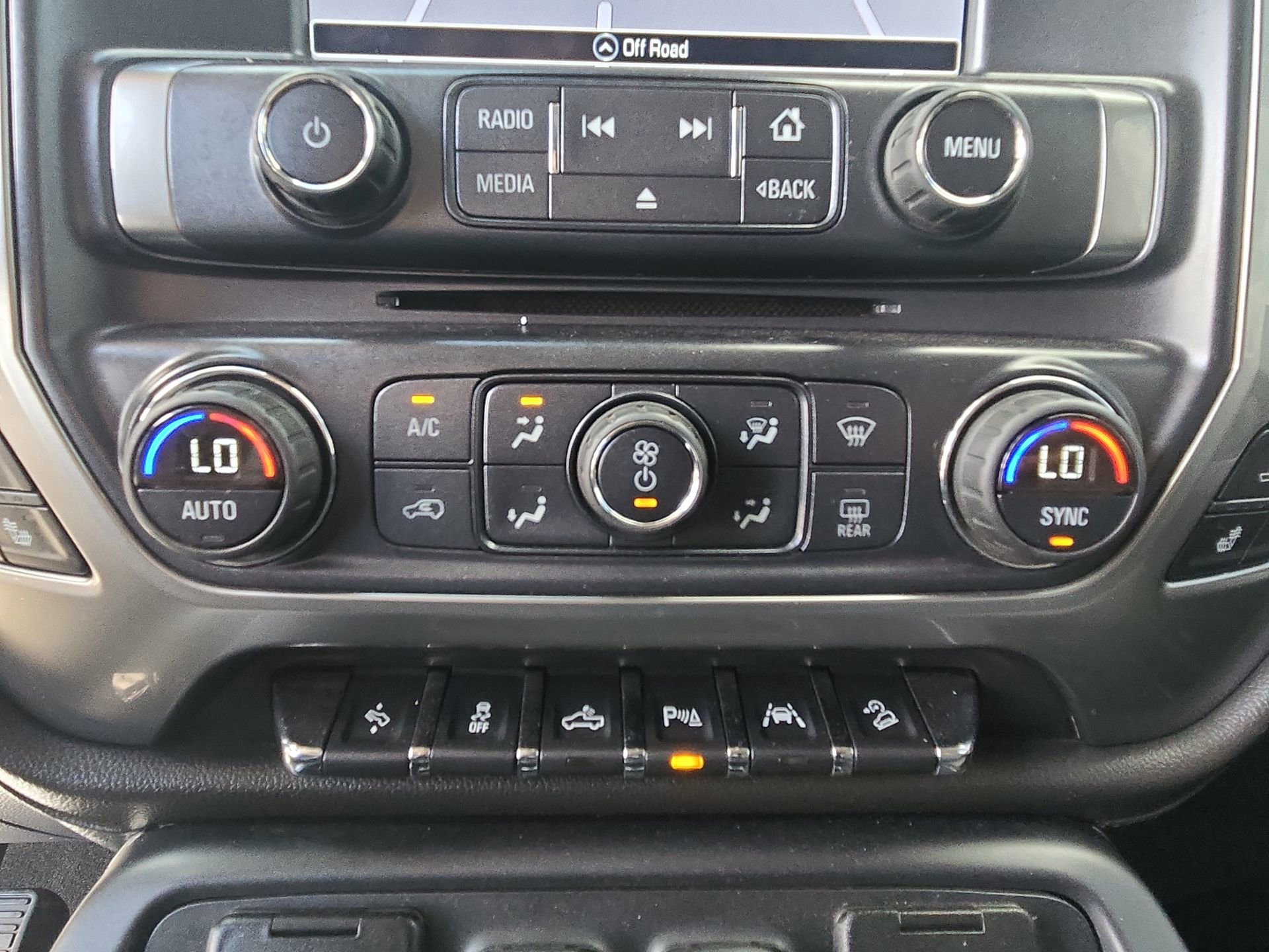 Used 2016 Chevrolet Silverado 1500 LTZ Z71 w/ LTZ Plus Package AWD/4WD image 17