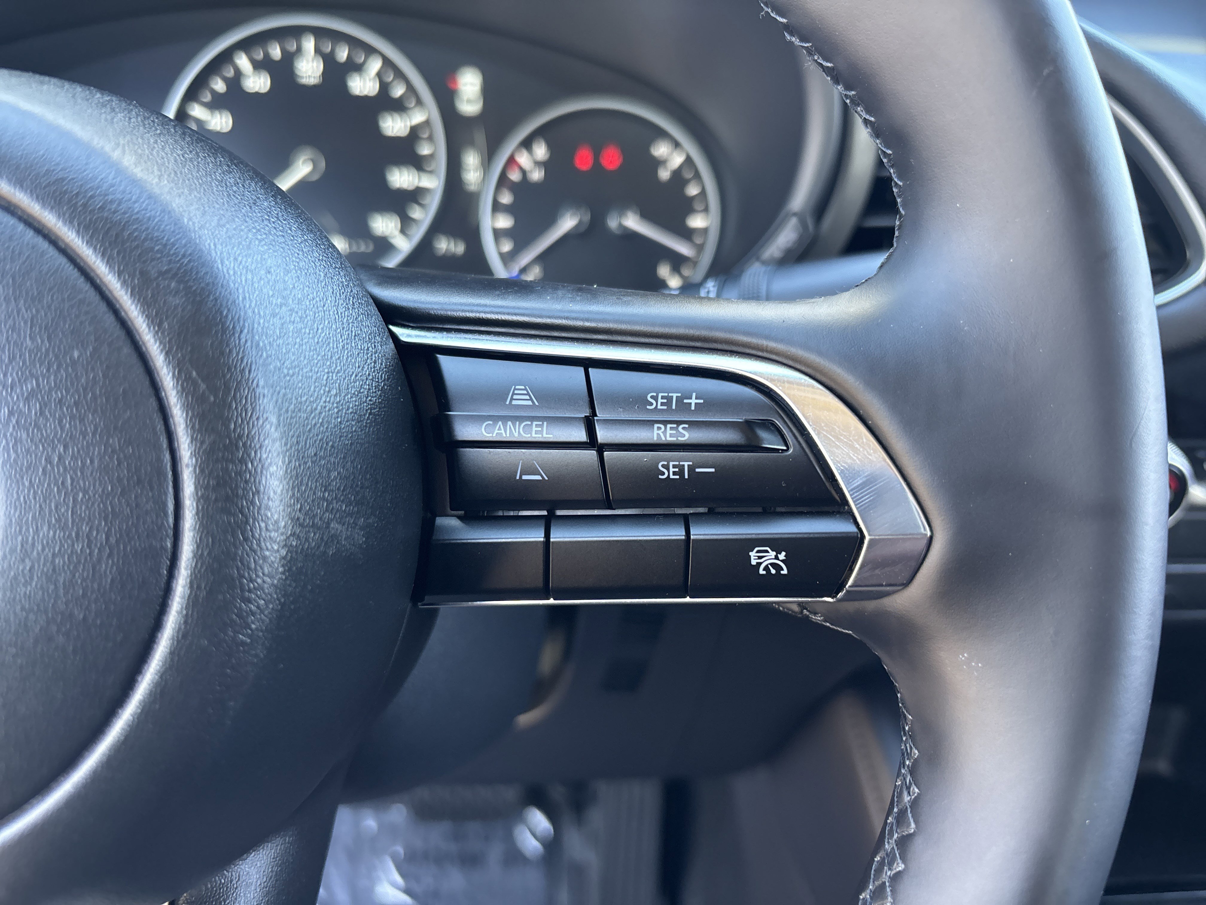 Used 2025 MAZDA MAZDA3 s image 27