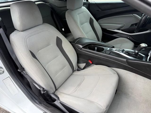 Used 2023 Chevrolet Camaro LT image 11