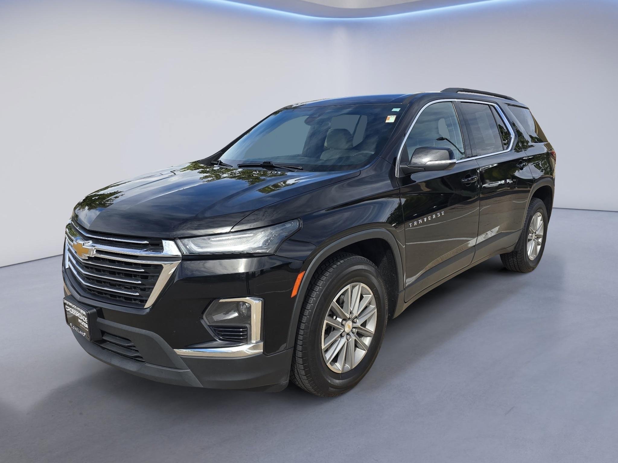 Used 2022 Chevrolet Traverse LT
