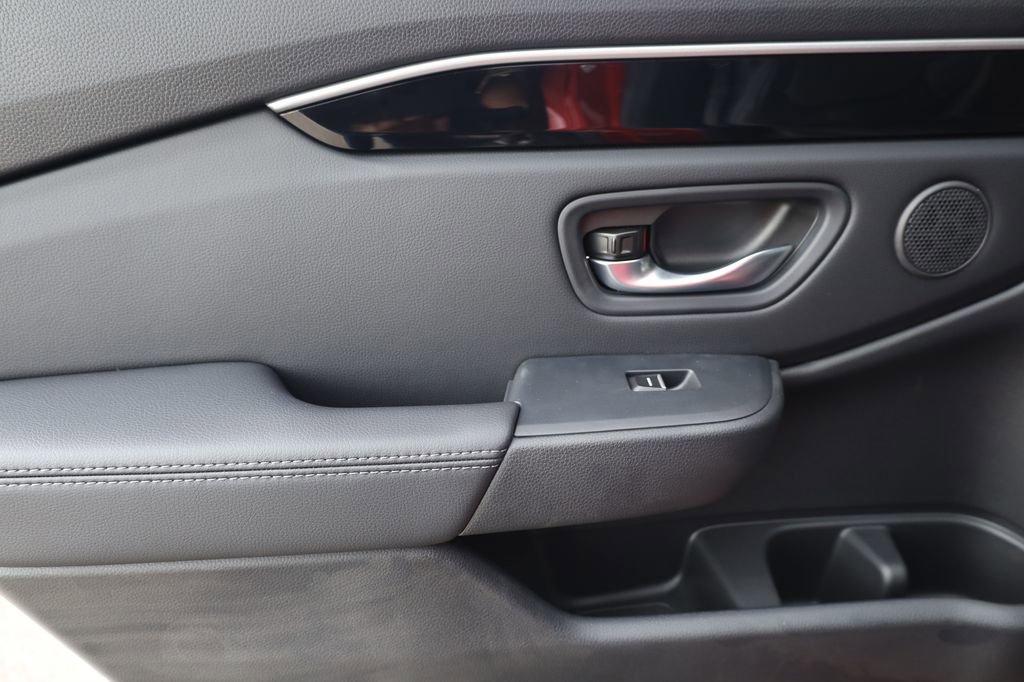 New 2025 Honda Pilot Touring image 26