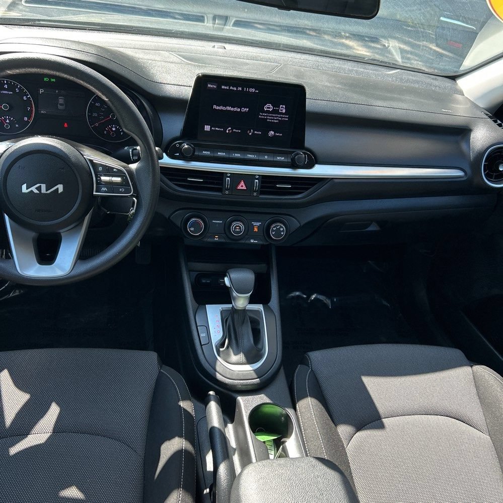 Used 2024 Kia Forte LXS FWD image 9
