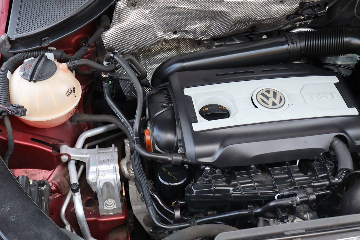 Used 2012 Volkswagen Tiguan S image 35