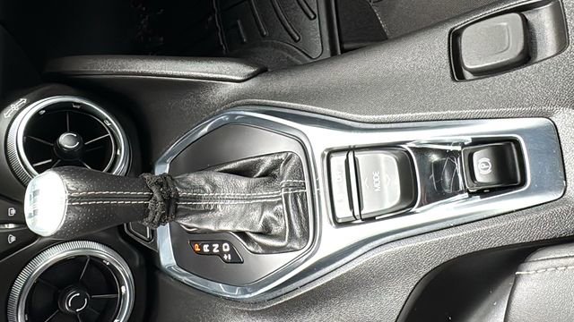 Used 2021 Chevrolet Camaro SS image 23