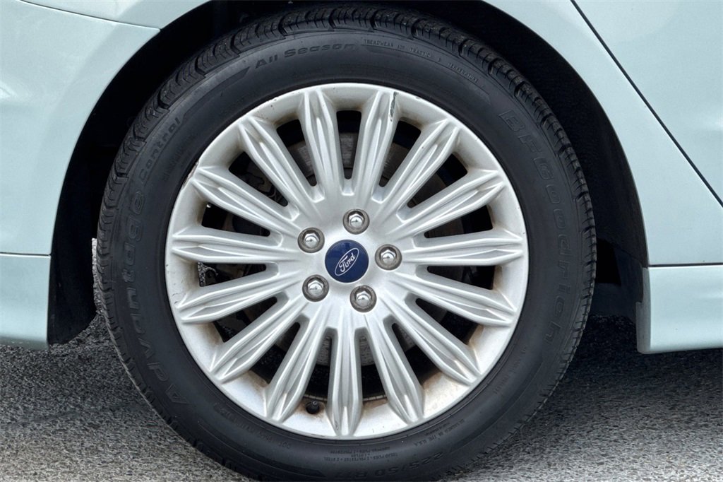 Used 2013 Ford Fusion Energi SE image 23