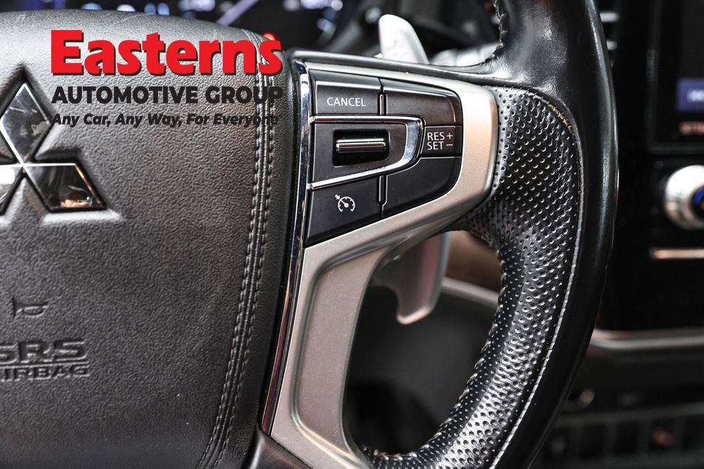 Used 2022 Mitsubishi Outlander LE AWD/4WD image 16