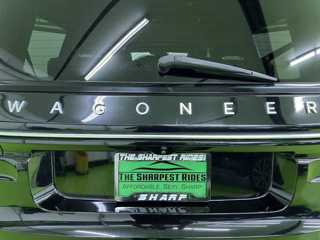 Used 2022 Jeep Wagoneer Series III w/ Premium Group I AWD/4WD image 13