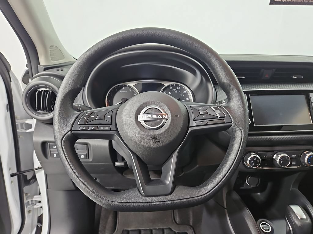 Certified 2025 Nissan Kicks Play S FWD image 16