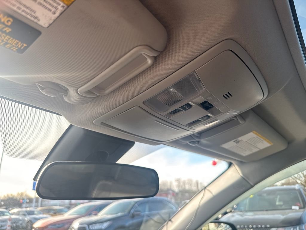 Used 2018 Toyota RAV4 XLE image 31