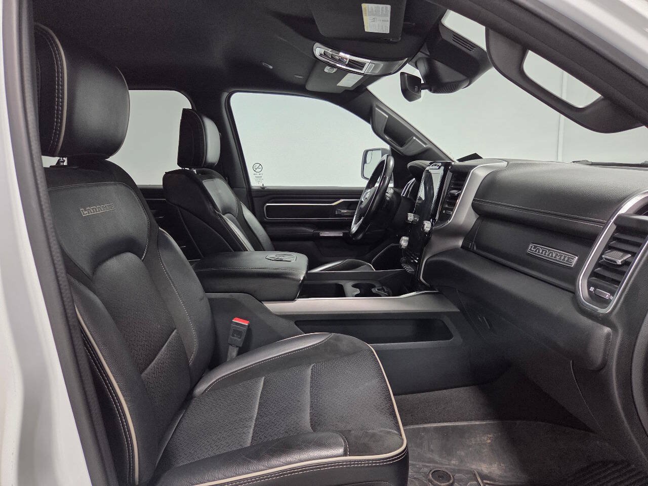 Used 2023 RAM 1500 Laramie AWD/4WD image 19